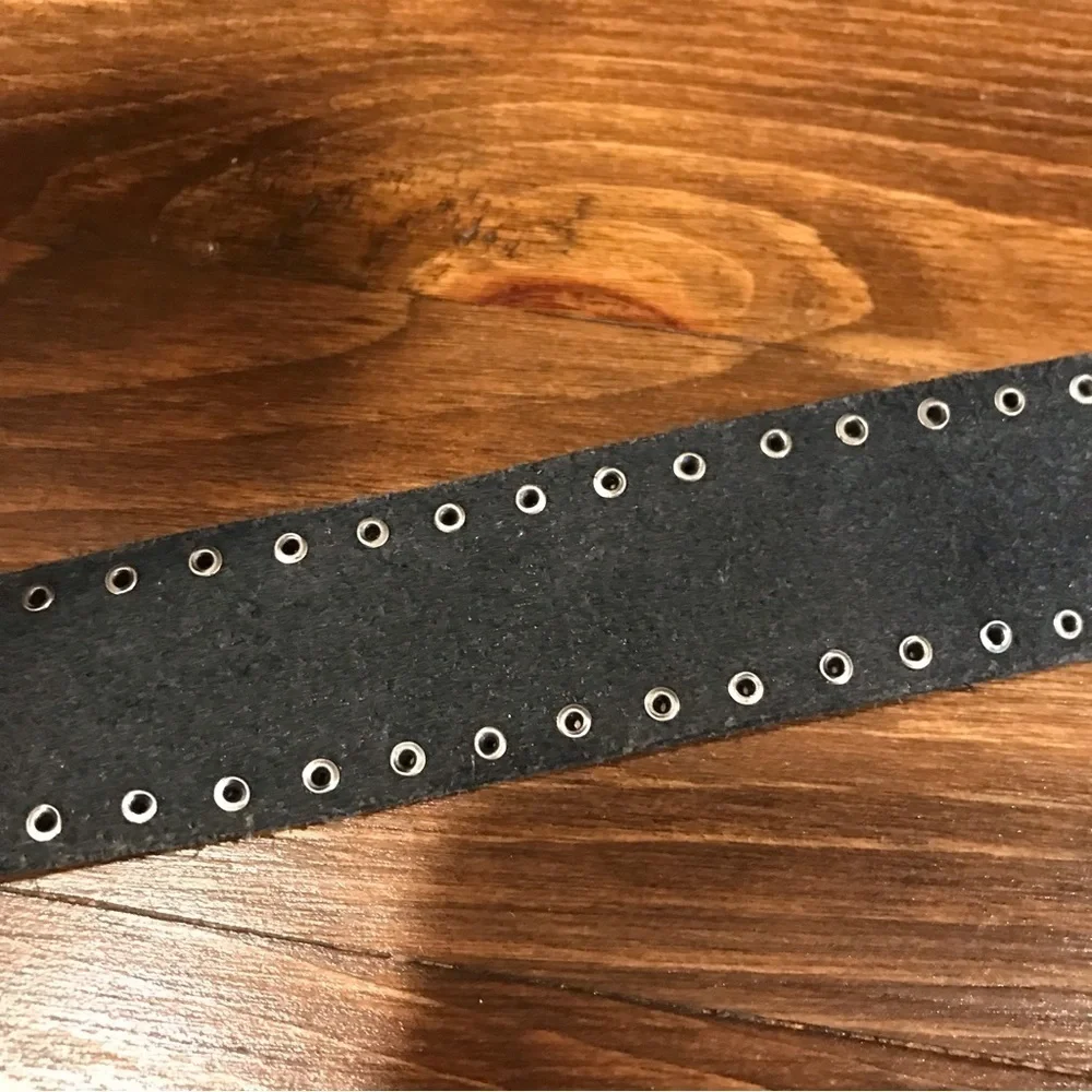 ▪️Silver Studded Leather Belt and Buckle